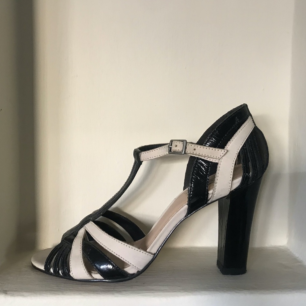 Black & white heels - Dune